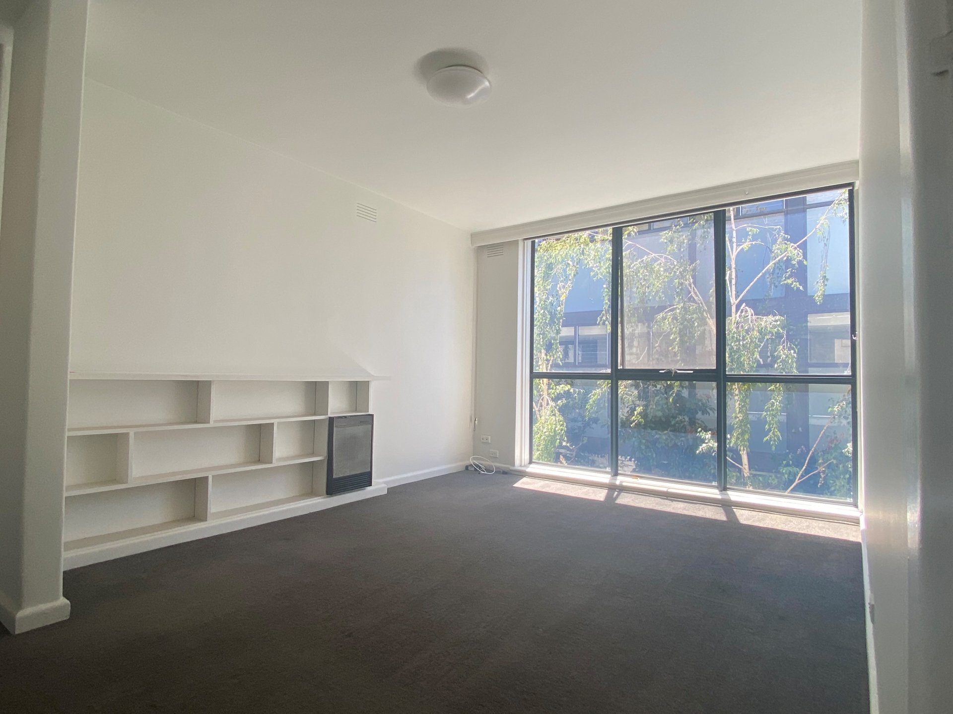 6 / 21 Irving Avenue PRAHRAN