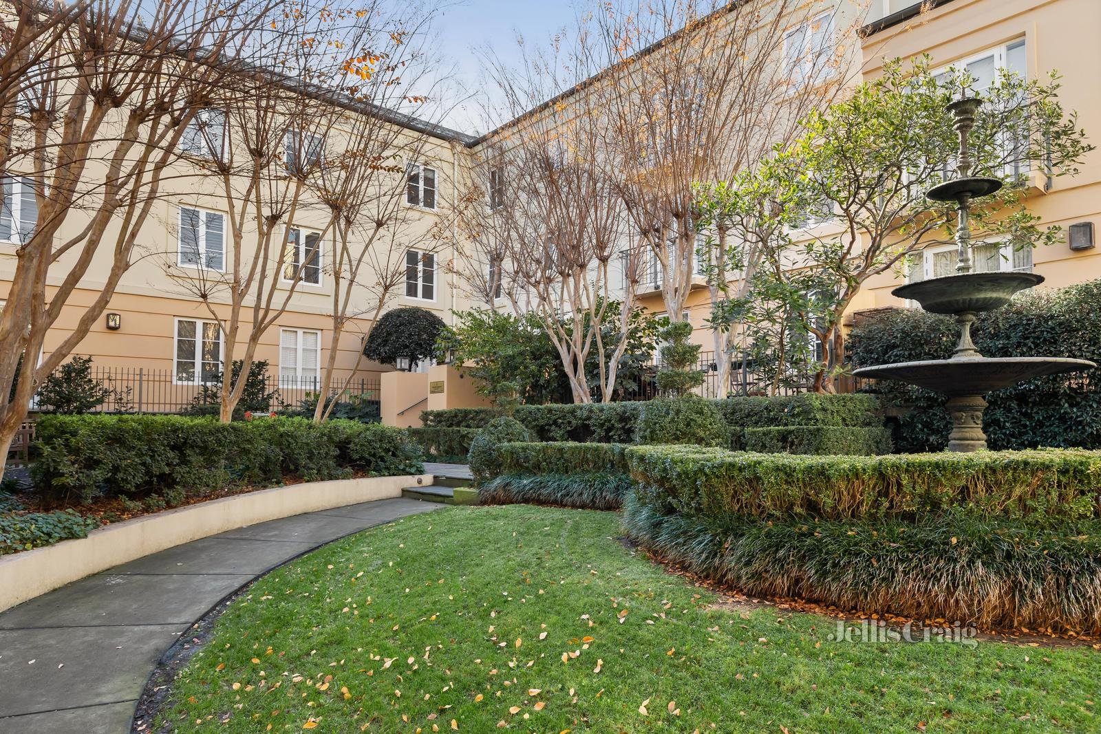 62/1 Wellington Crescent, East Melbourne image 7