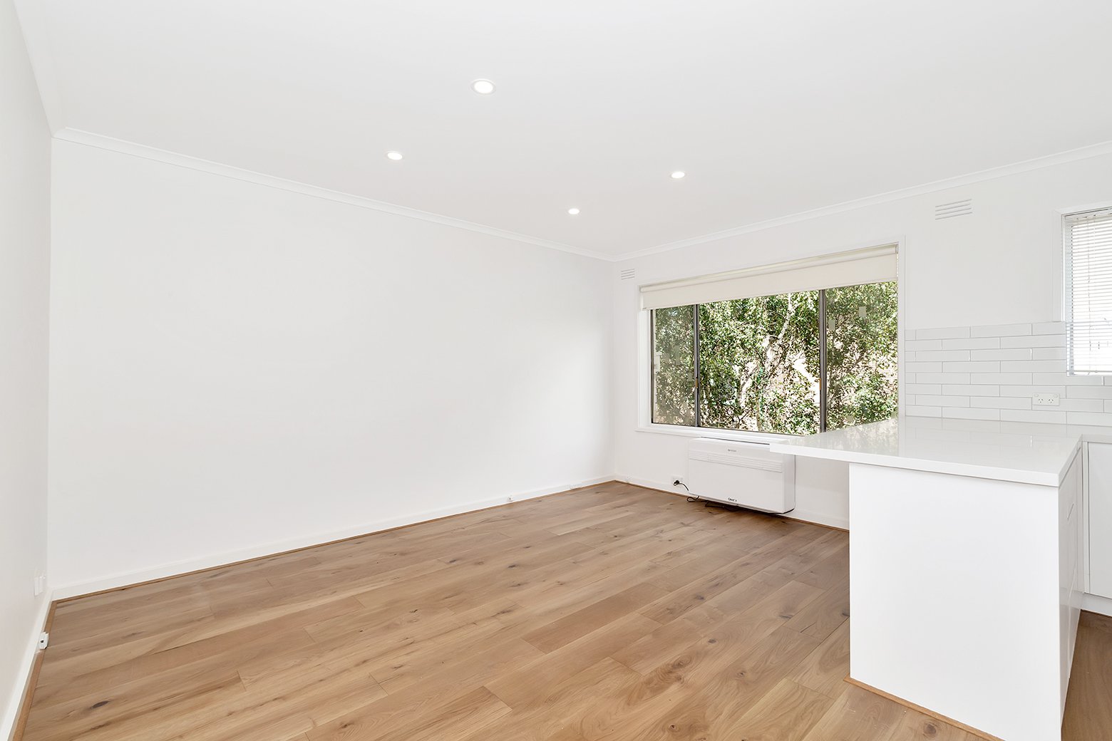 Property Gallery Thumbnail 5