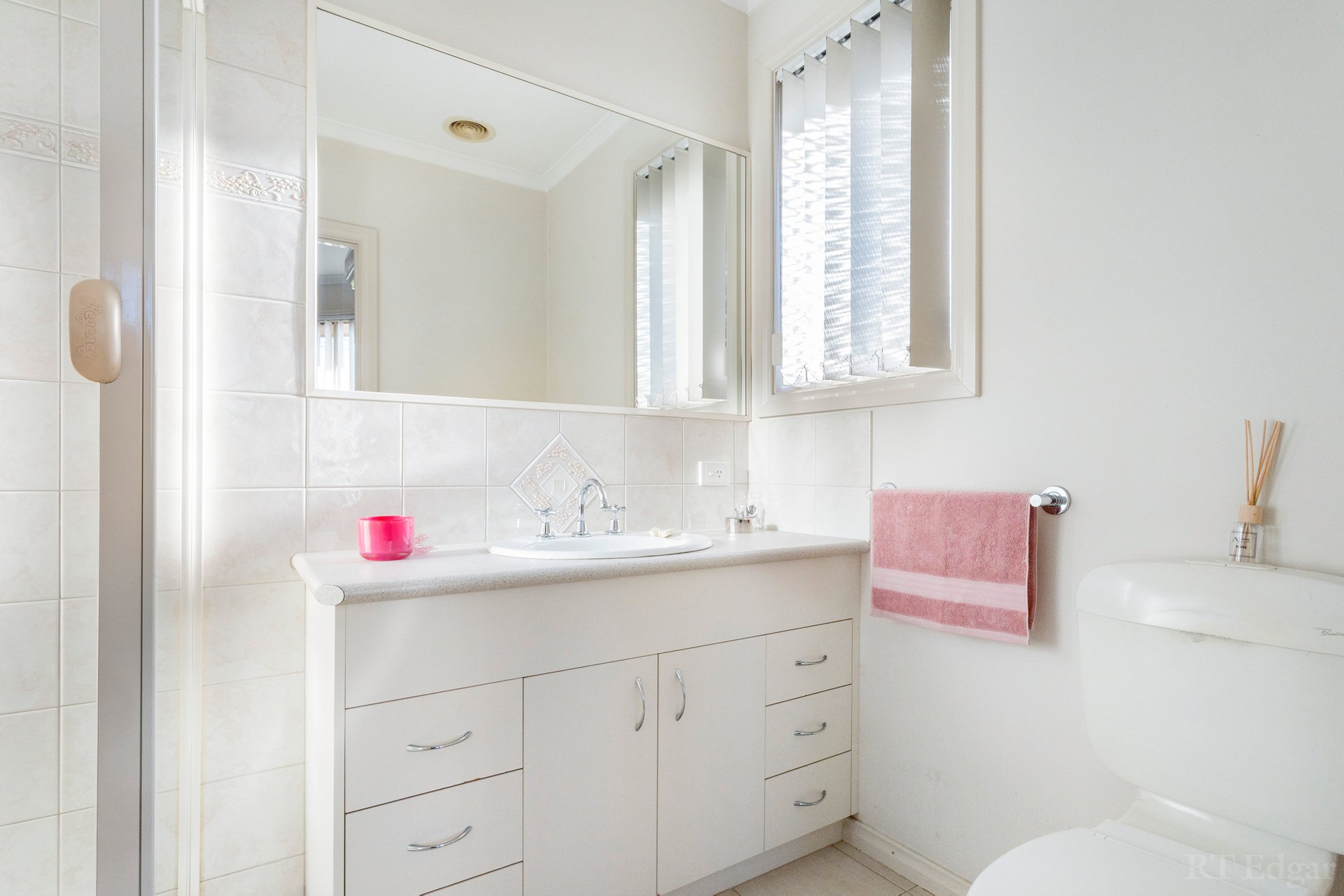 Property Gallery Thumbnail 8