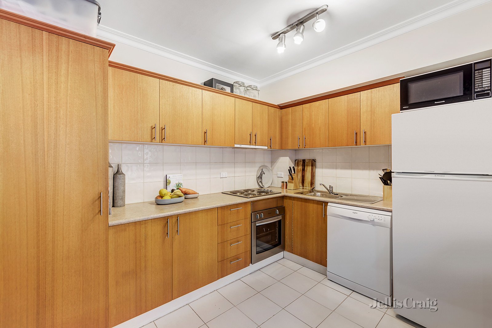 6/22 Derby Street, Armadale image 3