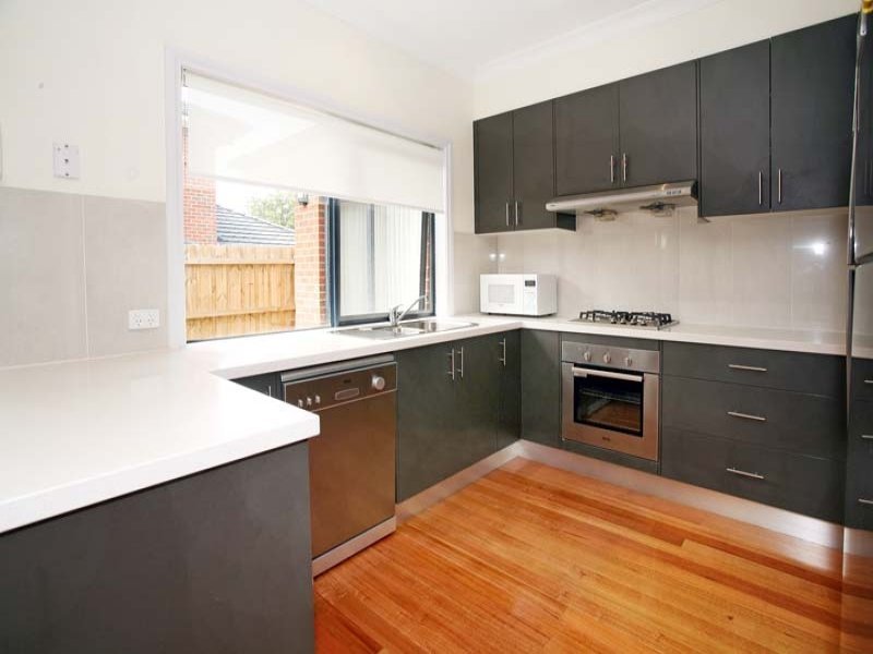 6/22 Paisley Street, Box Hill North image 3