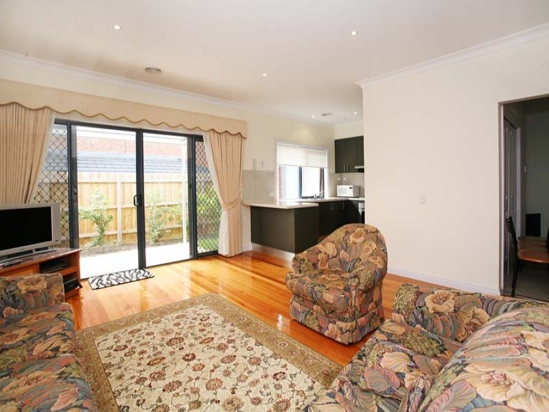 6/22 Paisley Street, Box Hill North image 4