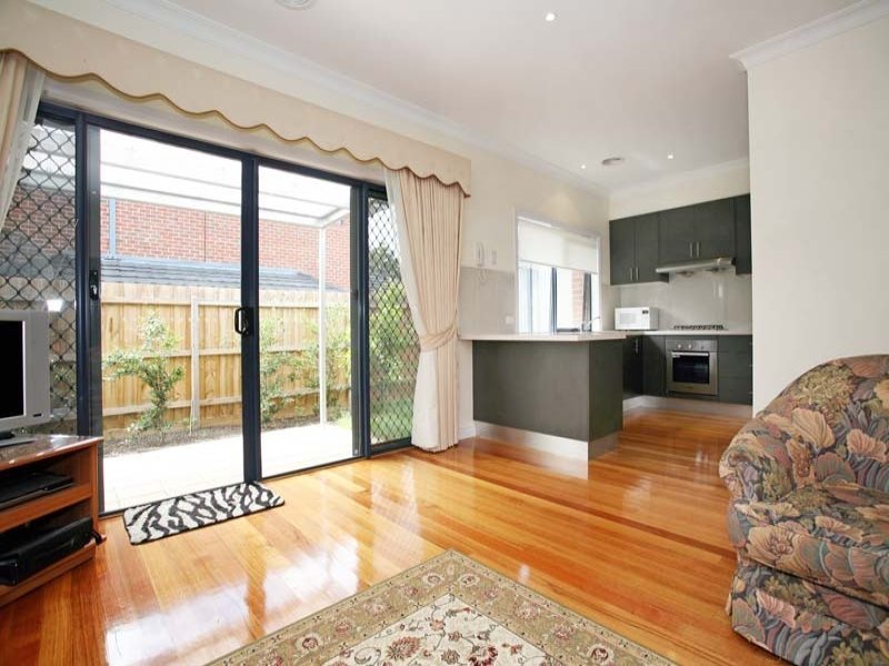 6/22 Paisley Street, Box Hill North image 5