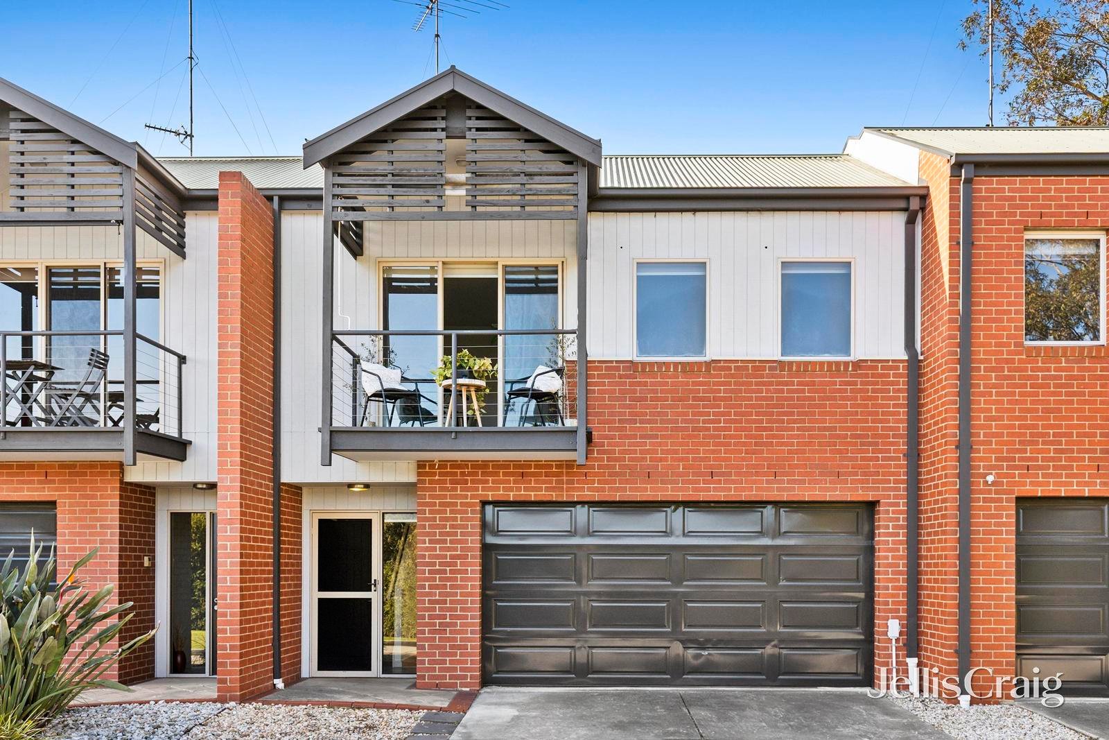 6/221 Roslyn Road, Belmont image 1