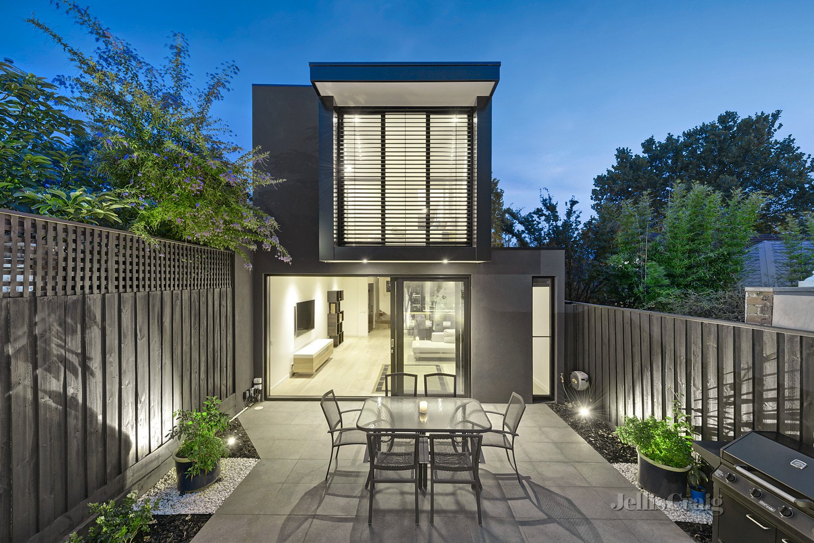 623 Malvern Road, Toorak image 2