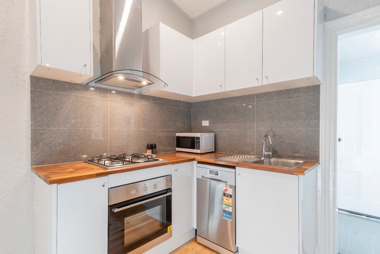 Property Gallery Thumbnail 3