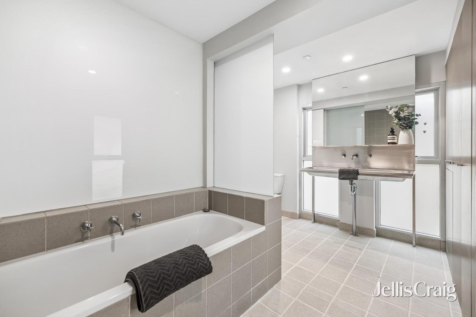 62/321-323 Chapel Street, Prahran image 11