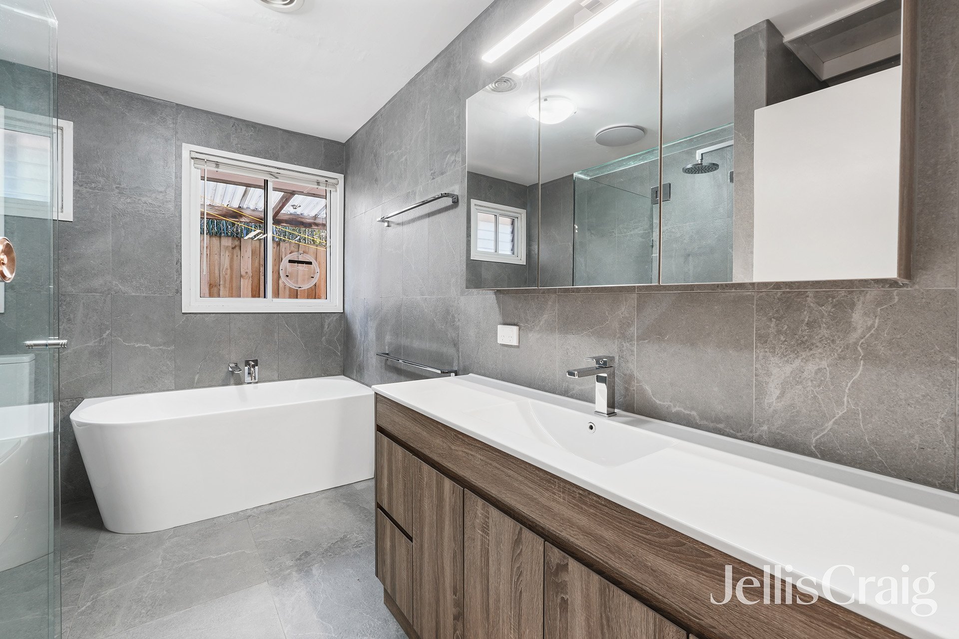 6/24 Bear Street, Mordialloc image 6