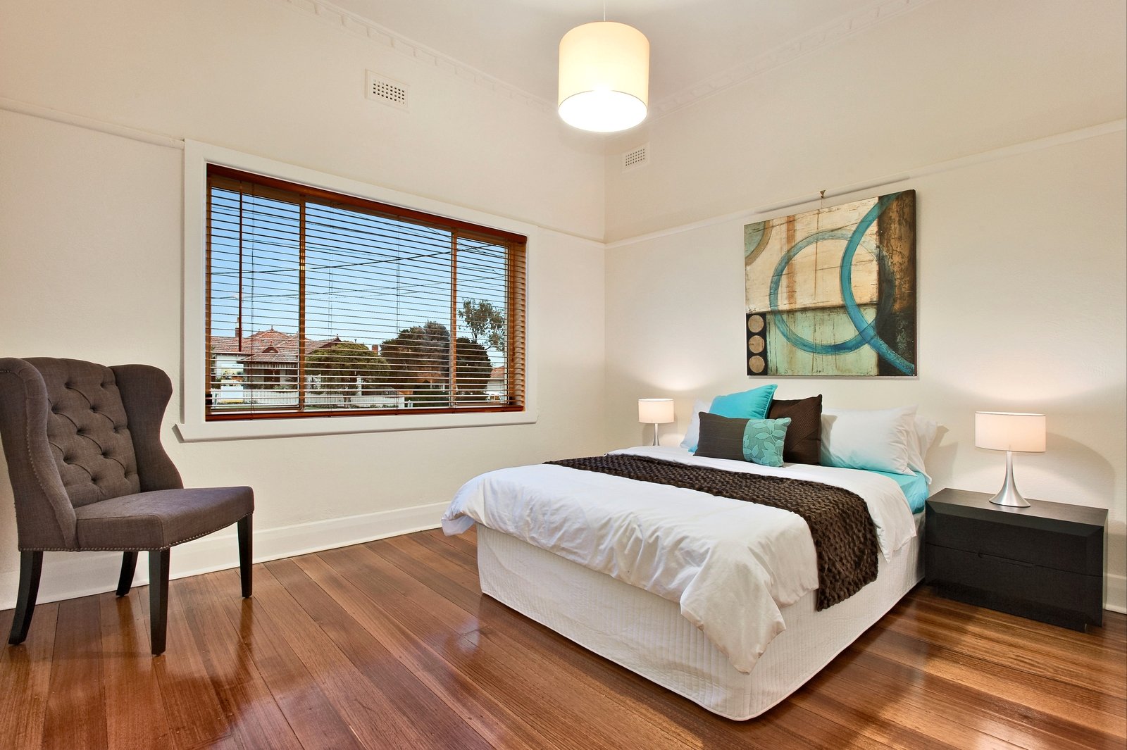 Property Gallery Thumbnail 4