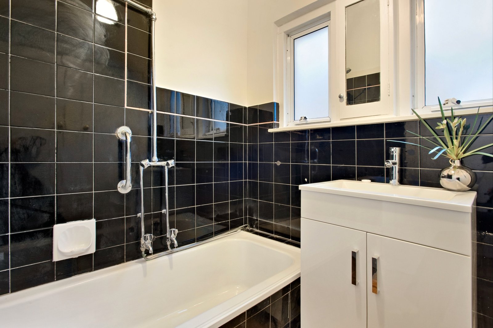 Property Gallery Thumbnail 5