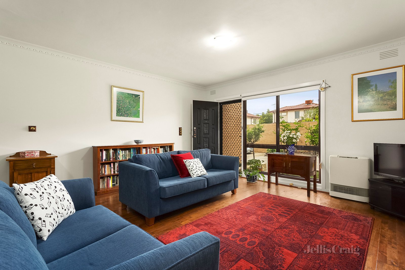 6/243 Pascoe Vale Road, Essendon image 3