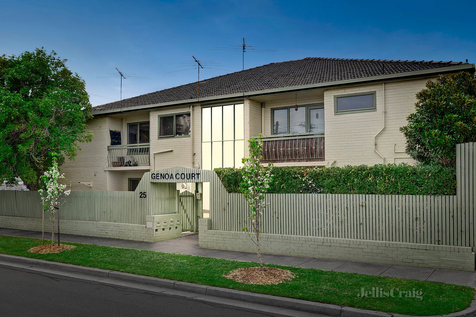 6/25 Genoa Street, Moorabbin image 8