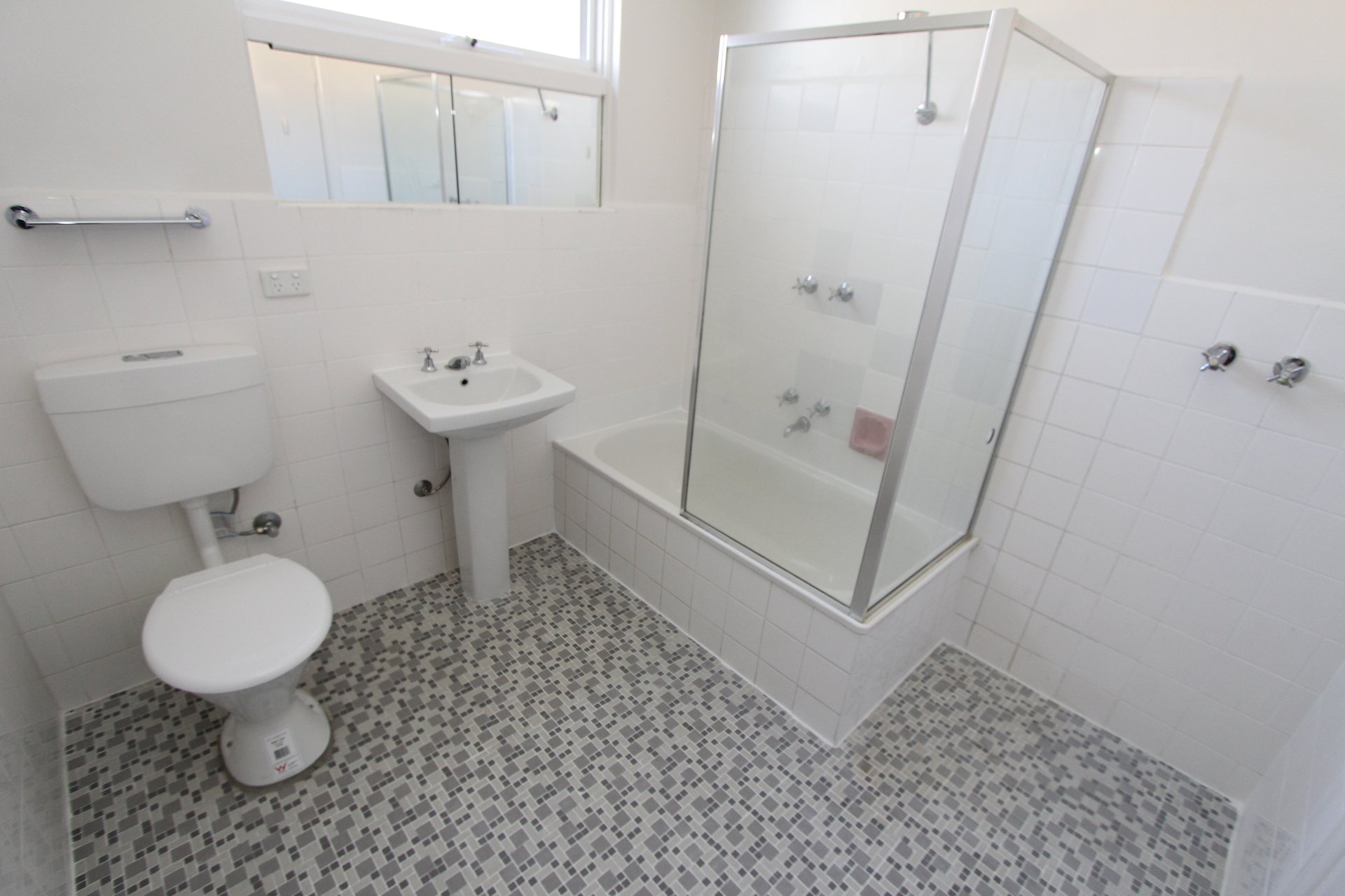 Property Gallery Thumbnail 4