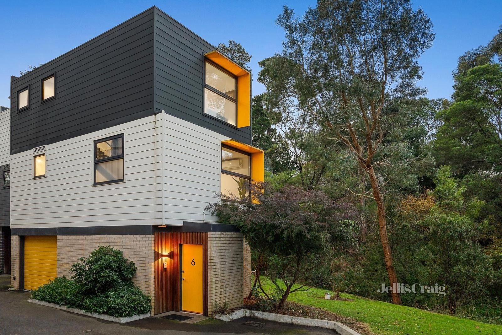 6/257 Canterbury Road, Forest Hill image 3