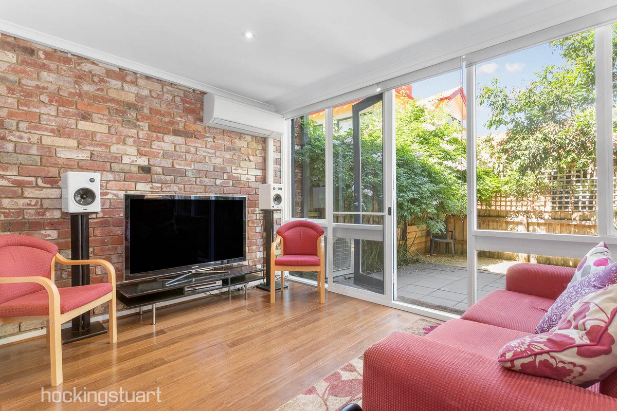 6/26 Gordon Street, Balwyn image 2