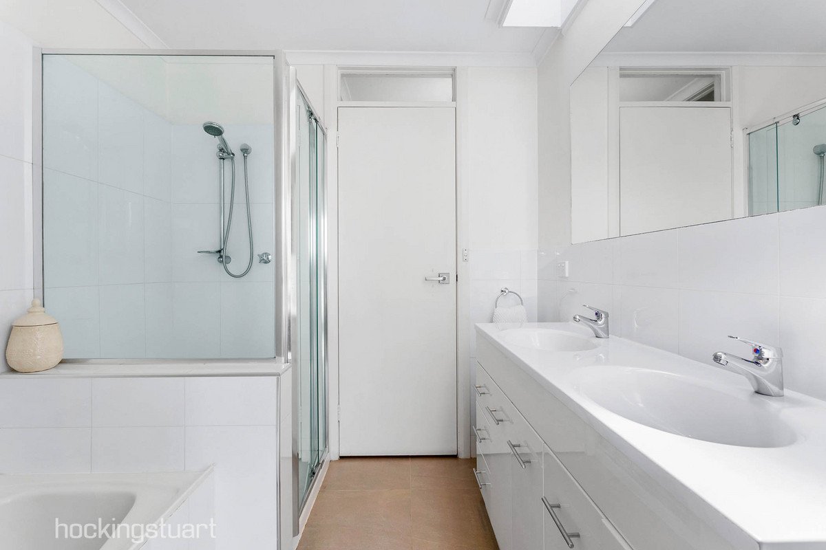 6/26 Gordon Street, Balwyn image 6