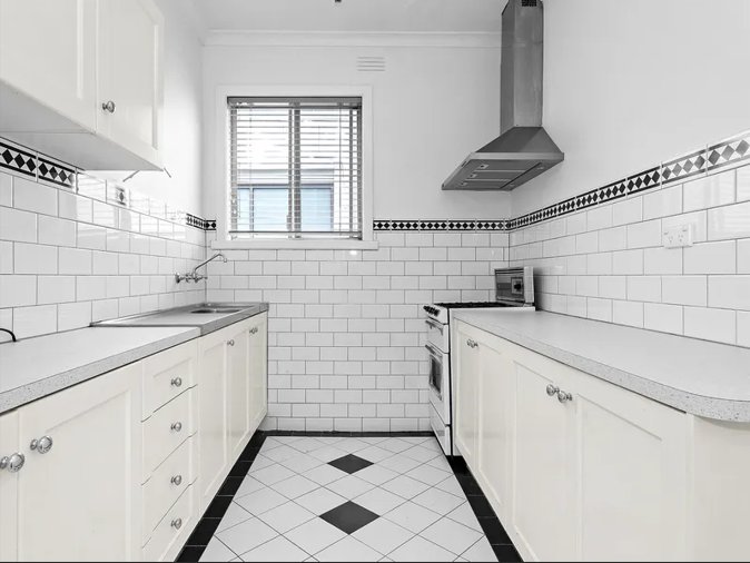 6/26 Oak Street, Hawthorn image 2