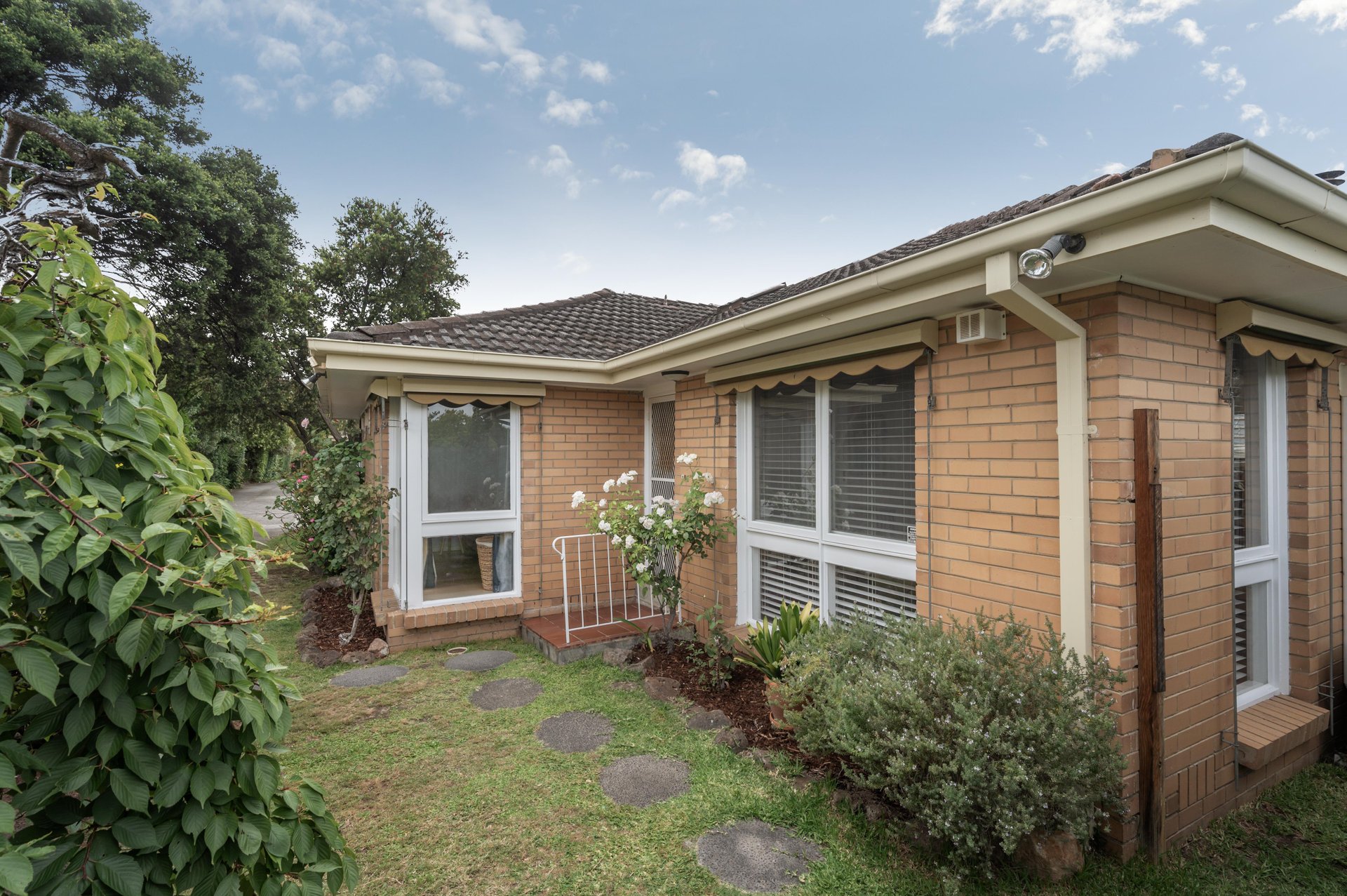 6/27 Chatham Road, Canterbury image 8