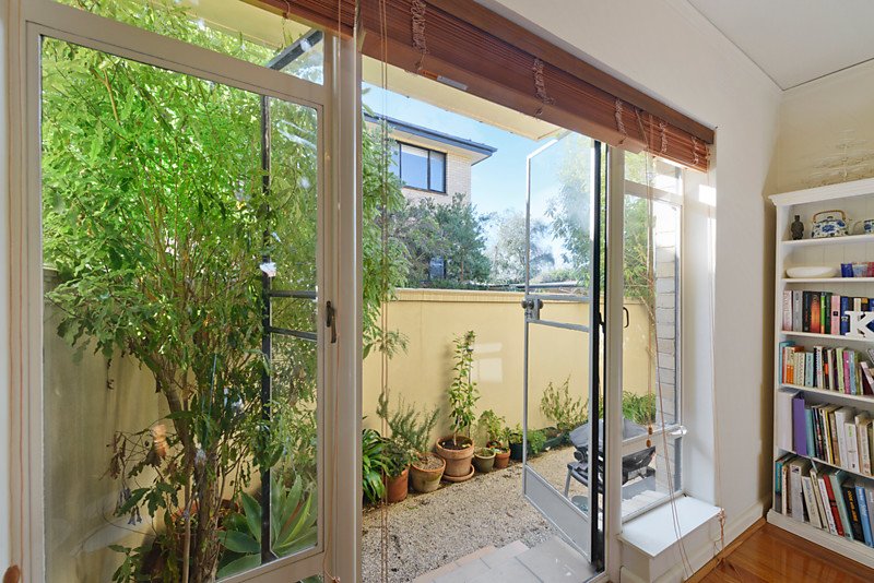 6/27 Glen Street, Hawthorn image 3