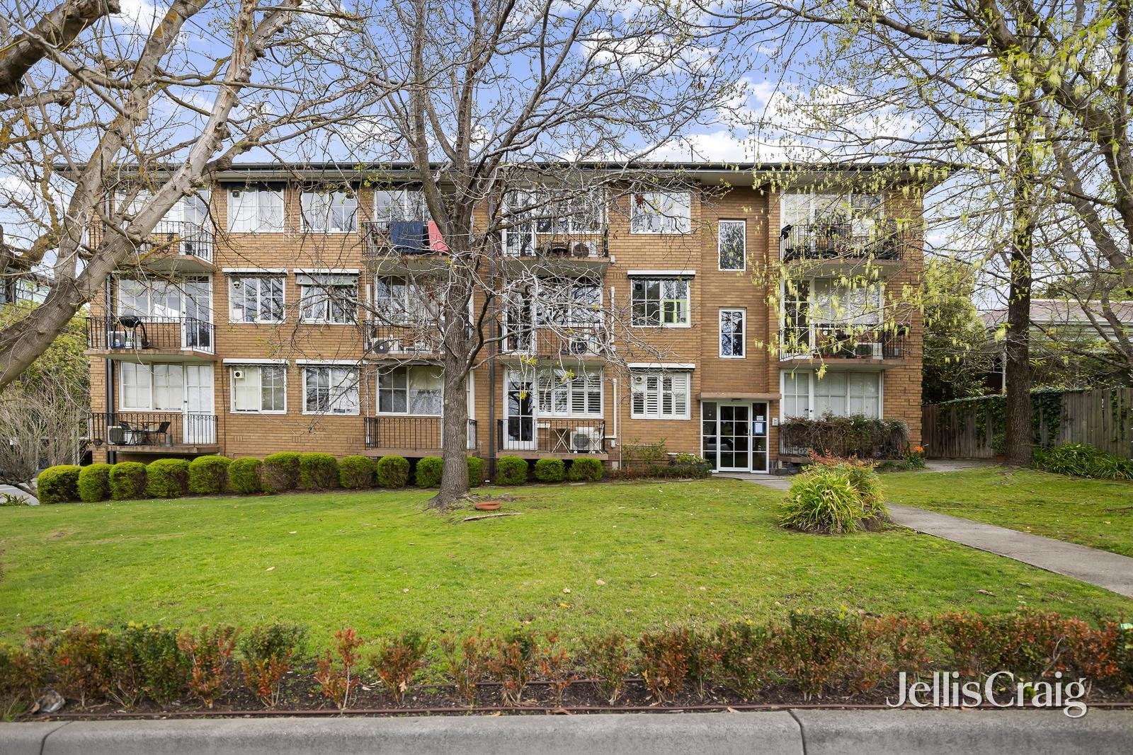 6/28 Burwood Road, Hawthorn image 1