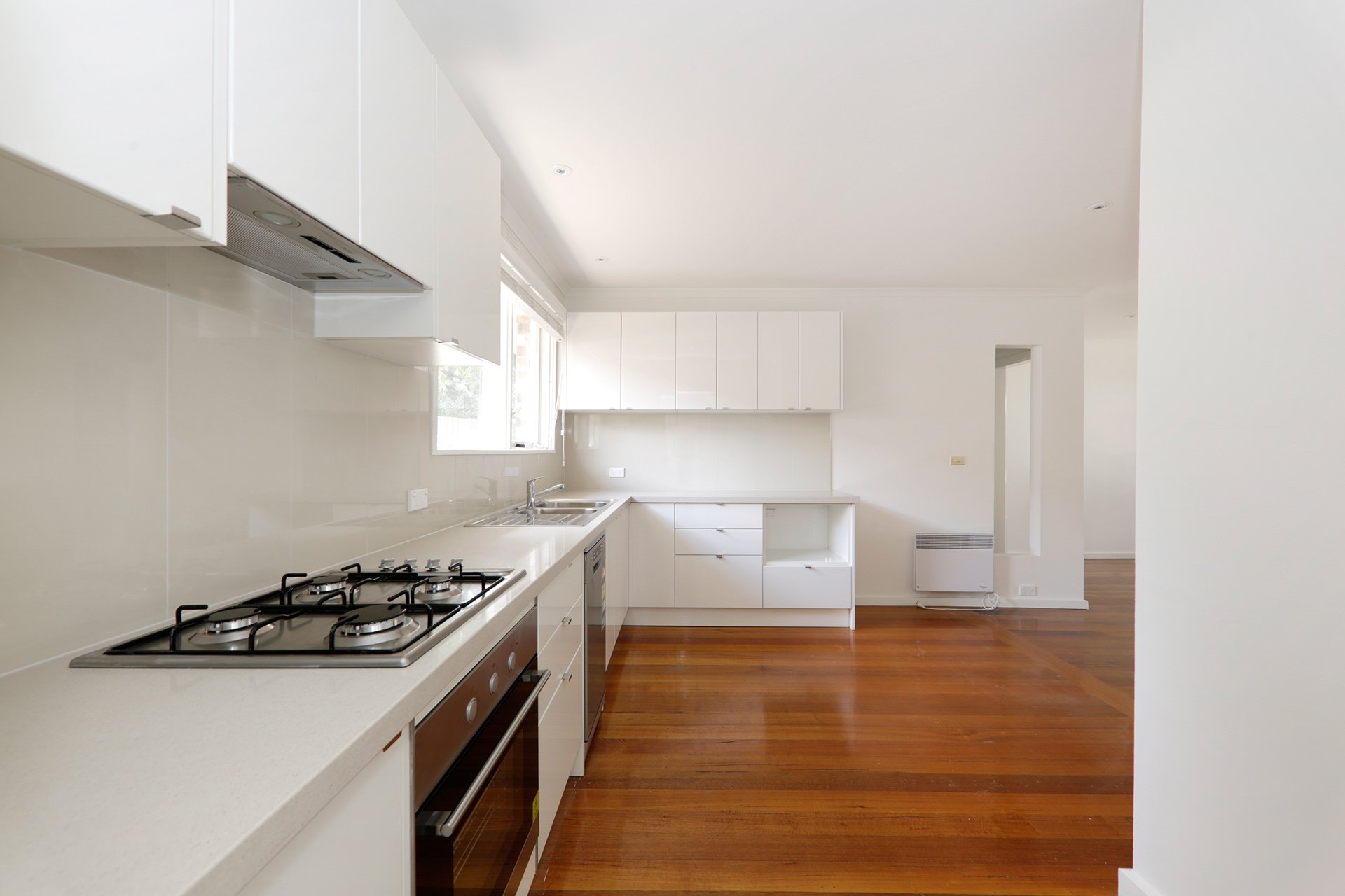 6/28 Main Street, Blackburn image 7