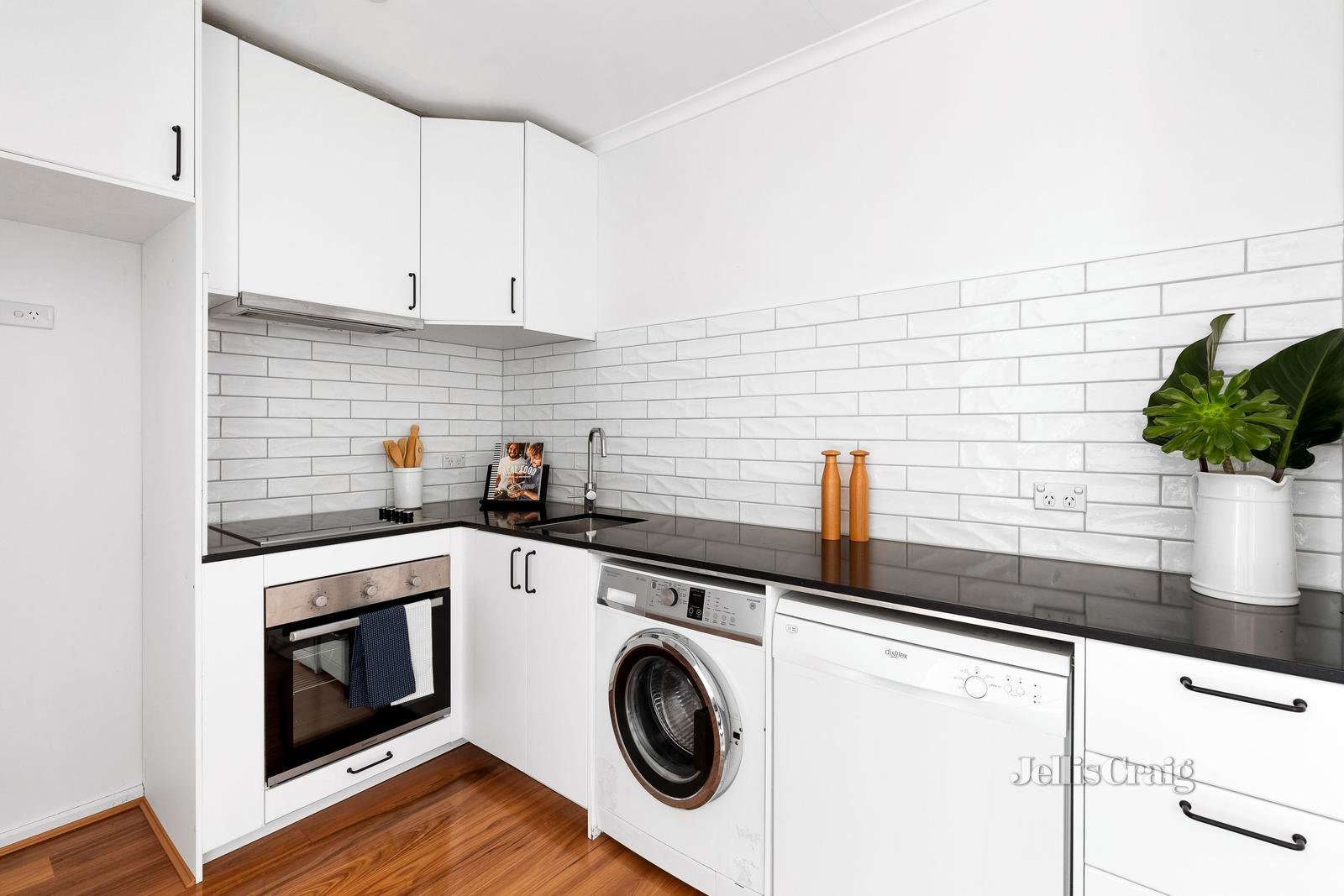 6/28 Wilmoth Street, Northcote image 5