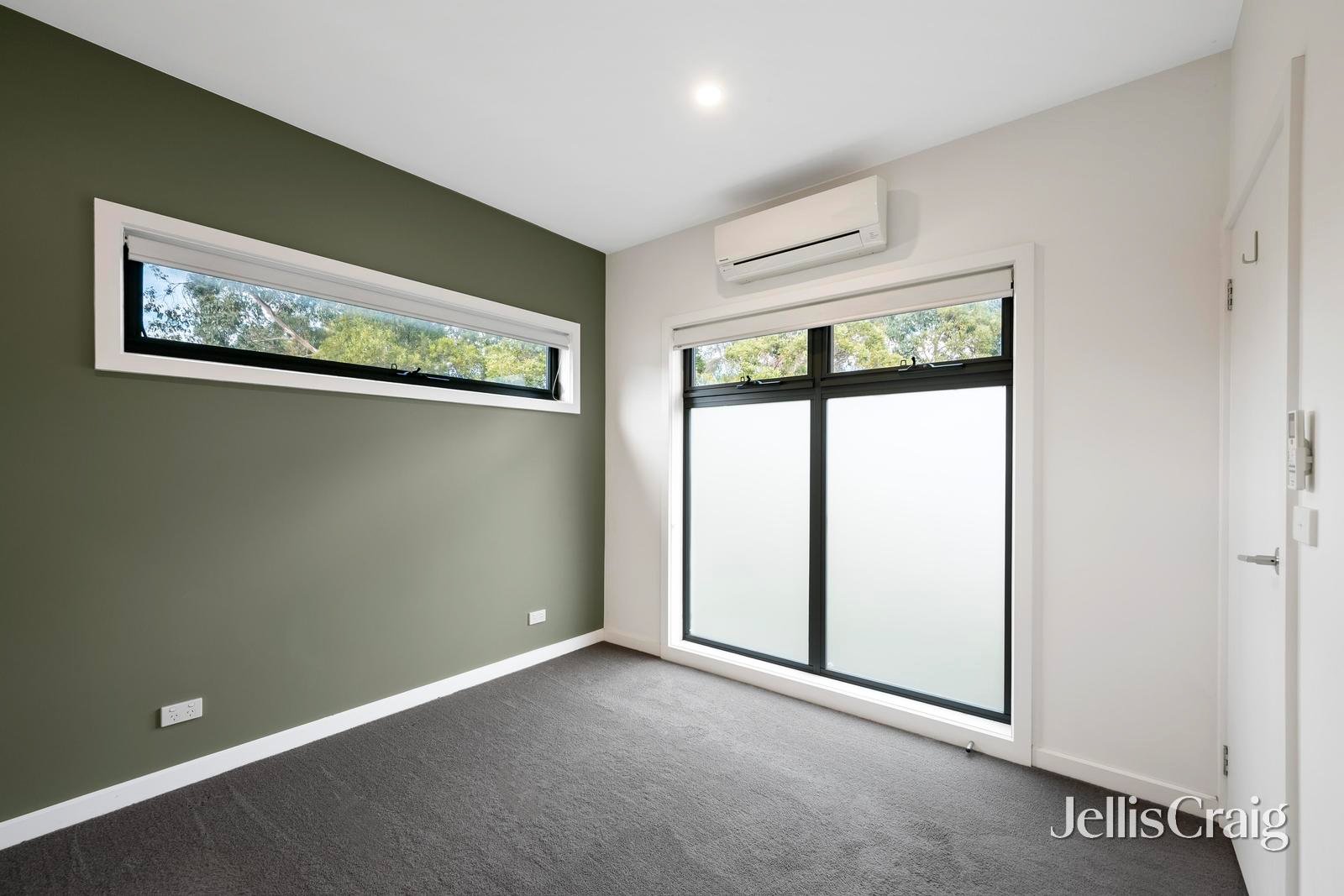 6/28 Winyard Drive, Mooroolbark image 8