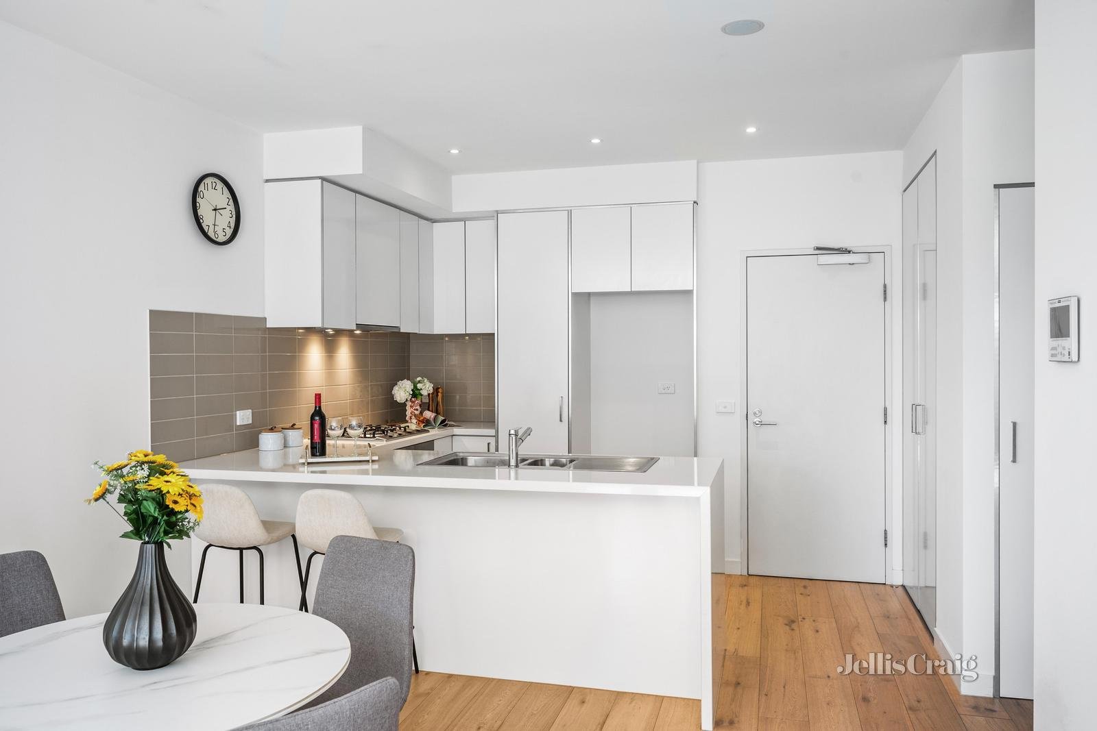 6/29 Belgrove Avenue, Balwyn image 2