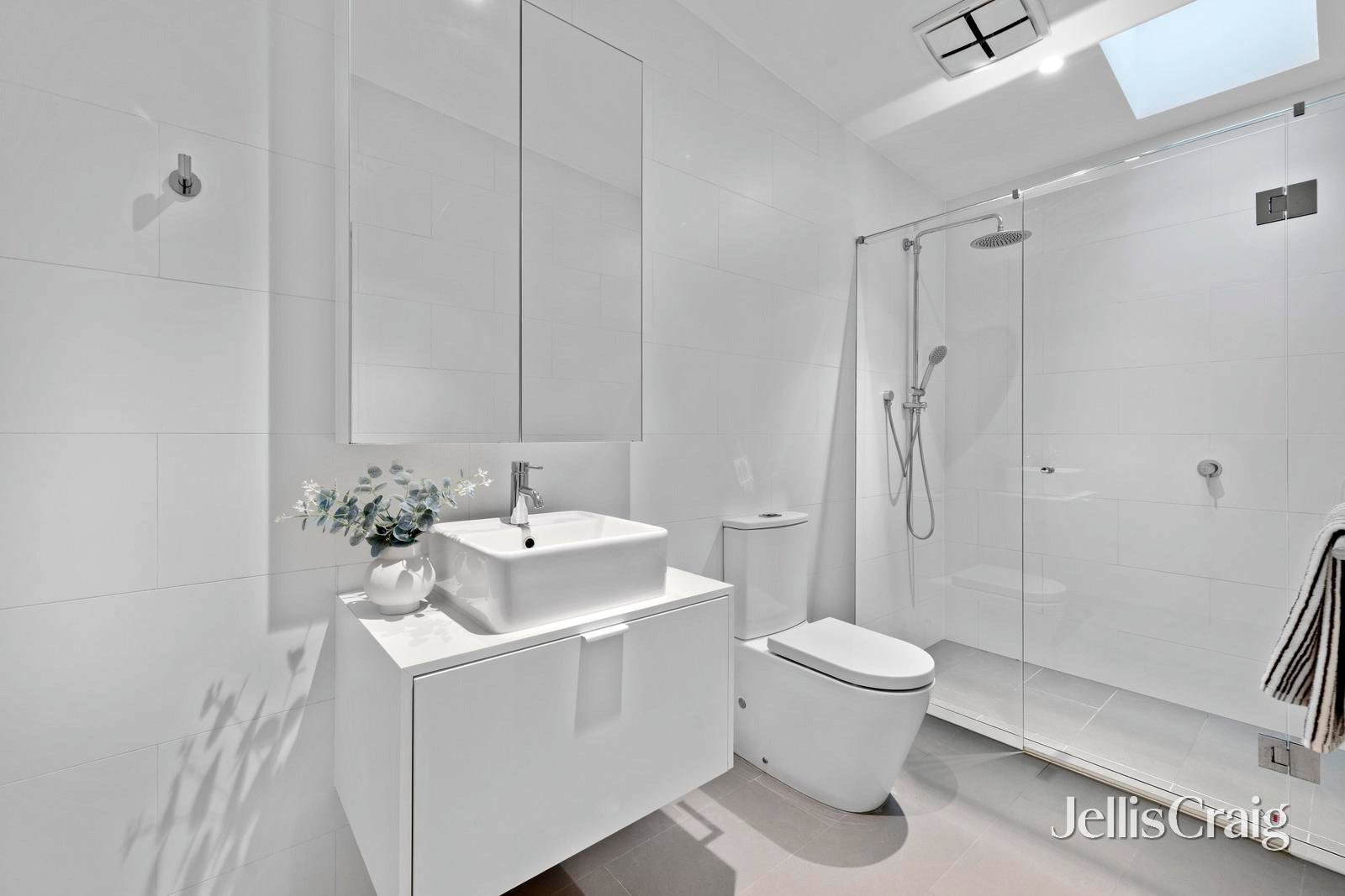 6/29 Salisbury Avenue, Blackburn image 9