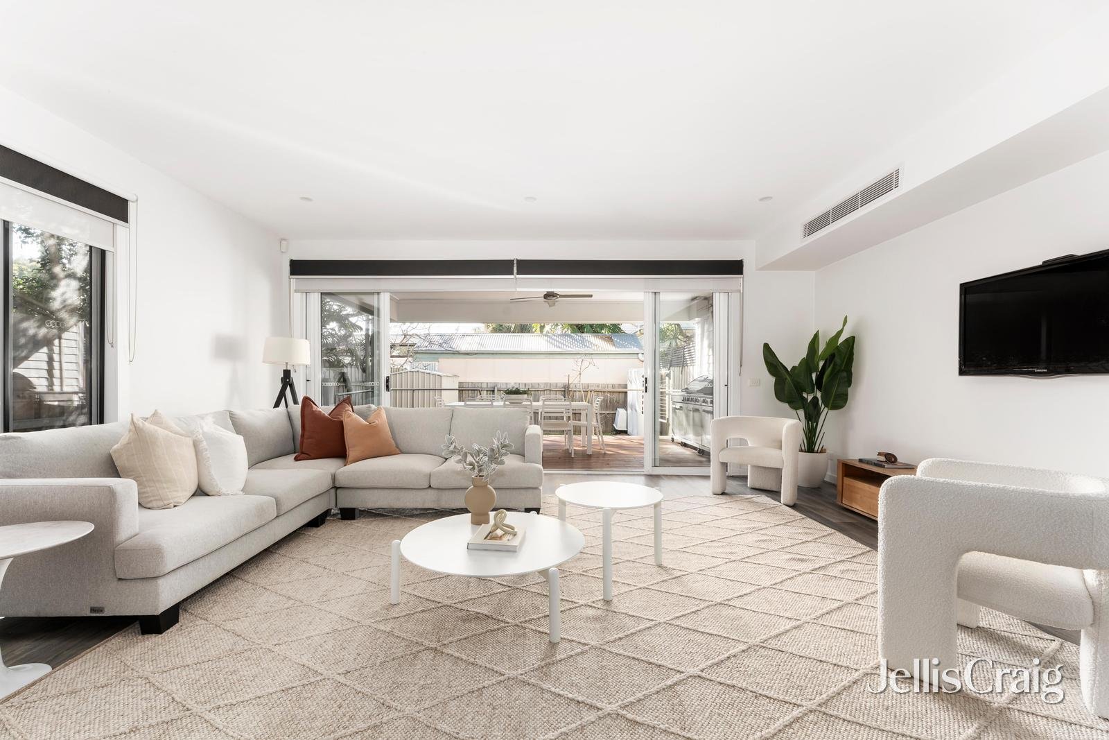 62A Alma Terrace, Newport image 3