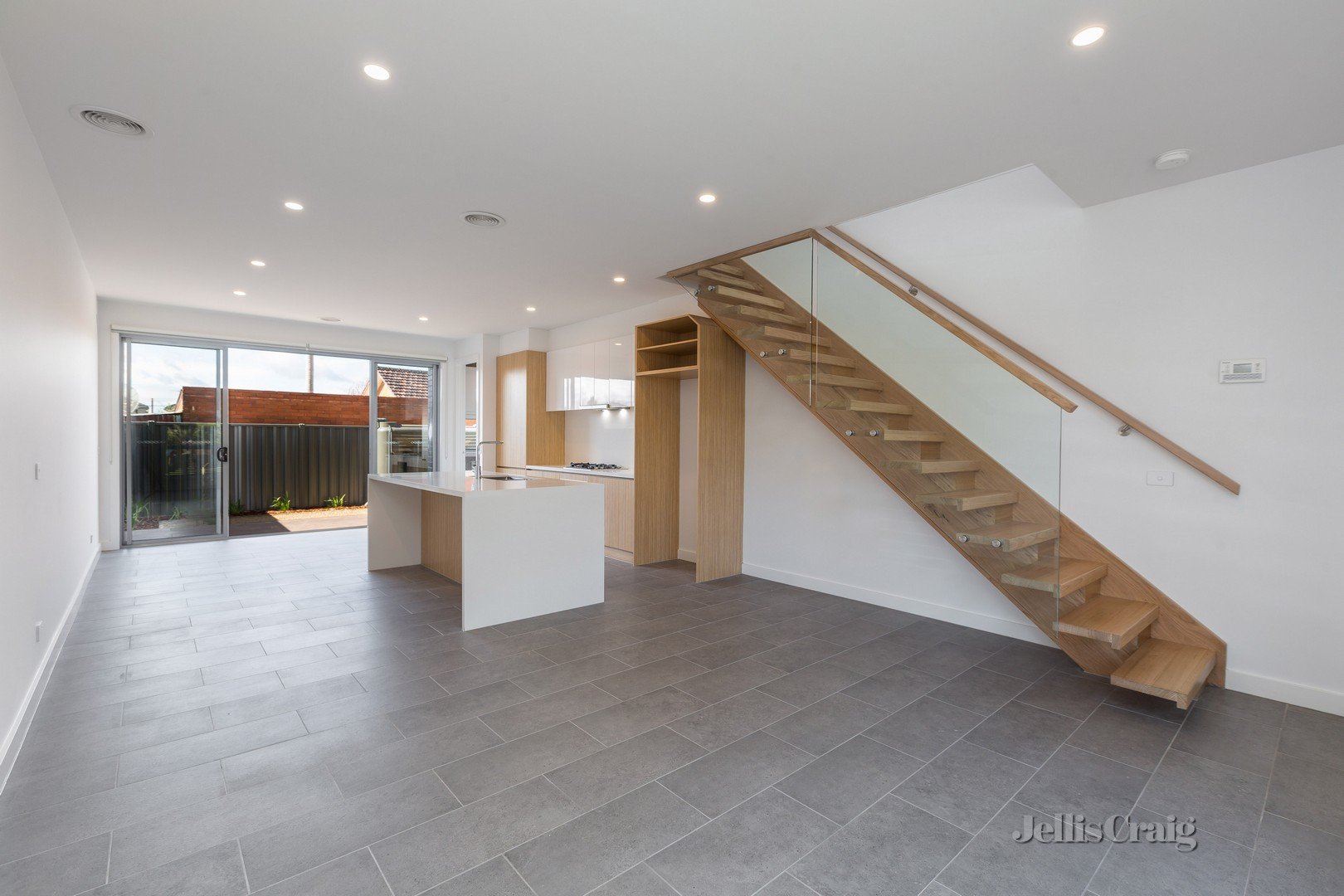 62A Second Avenue, Altona North image 2