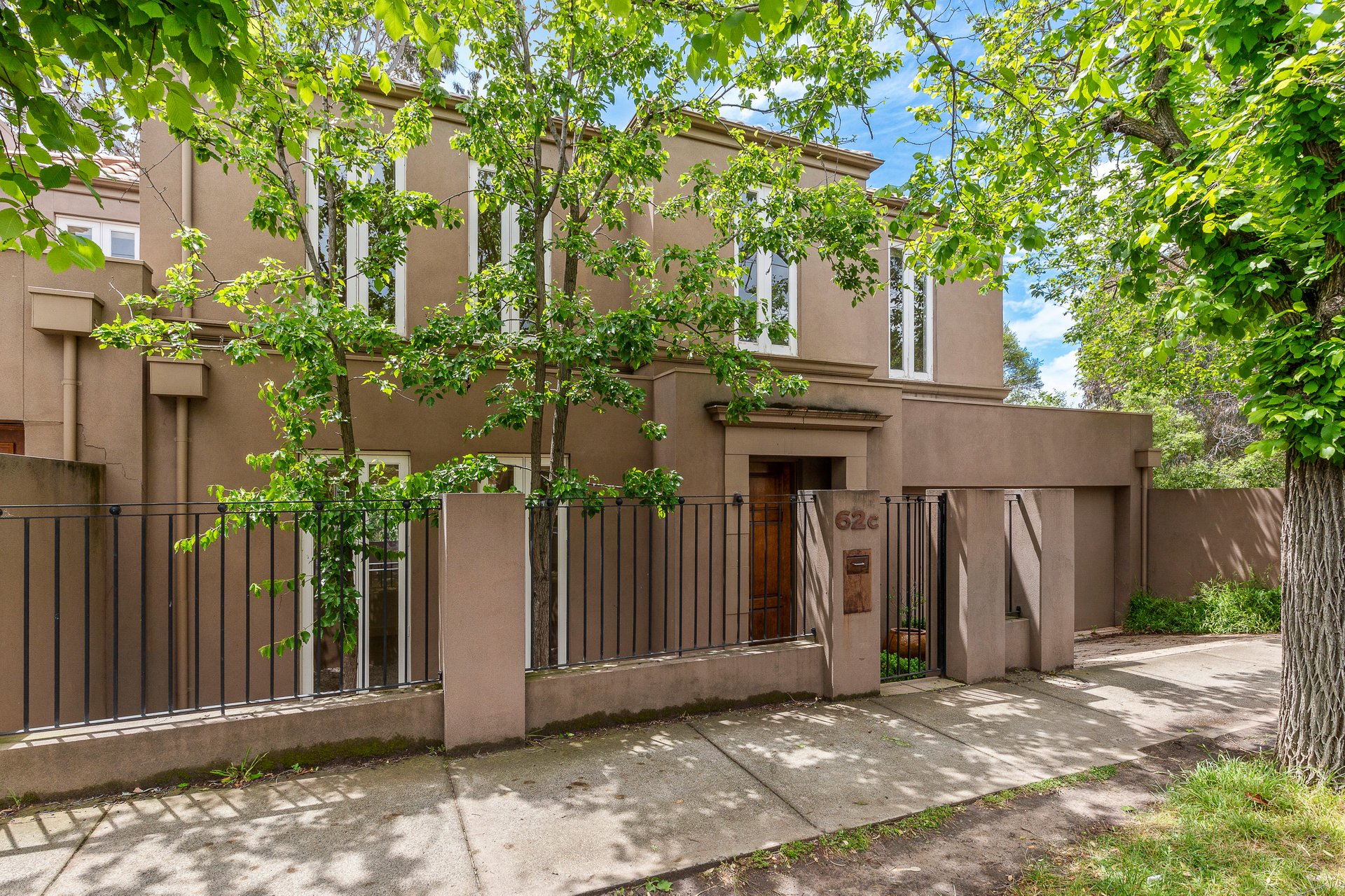 Property Gallery Thumbnail 9