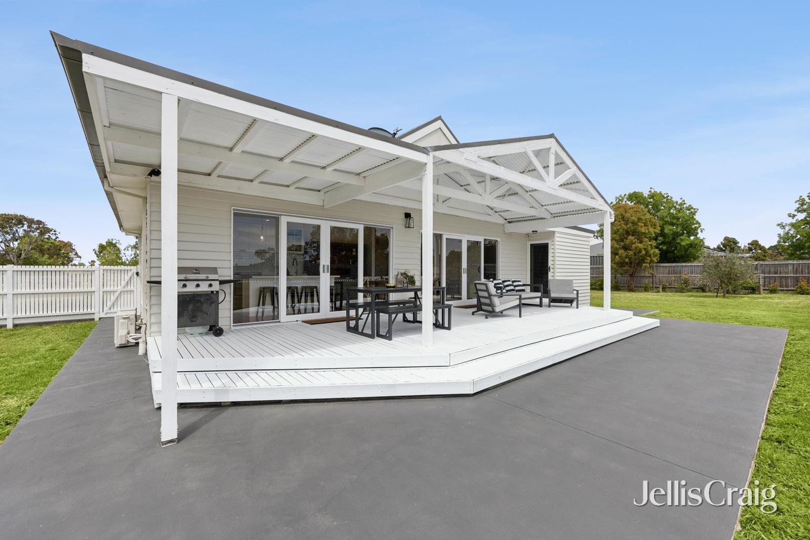 63 Albert Street, Clunes image 7