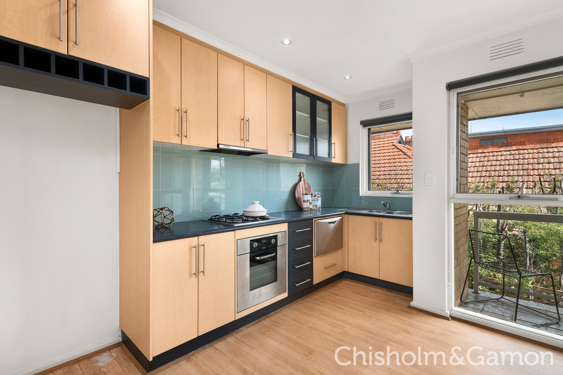 6/3 Avoca Avenue, Elwood image 3