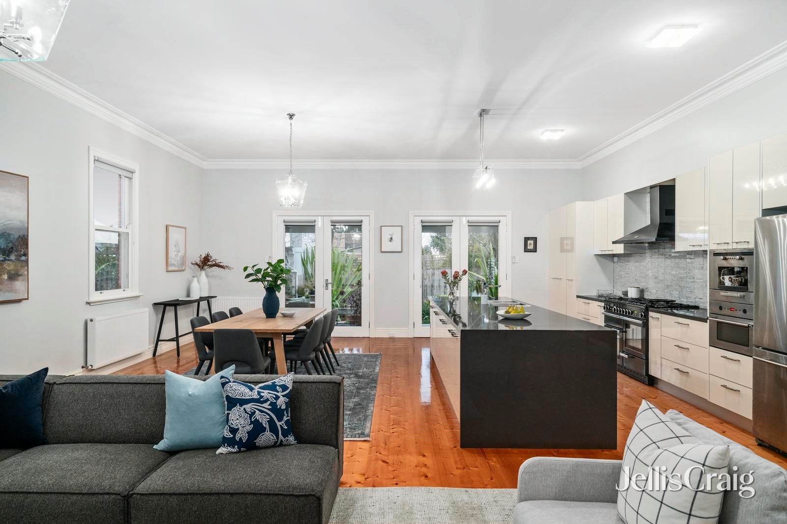 63 Barton Street, Surrey Hills image 5