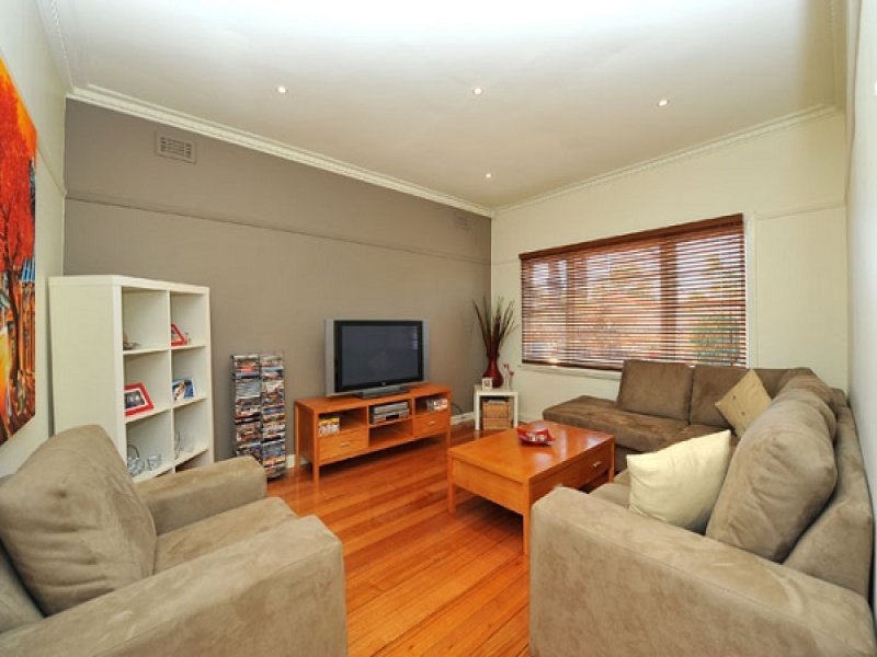 63 Benbow Street, Yarraville image 3