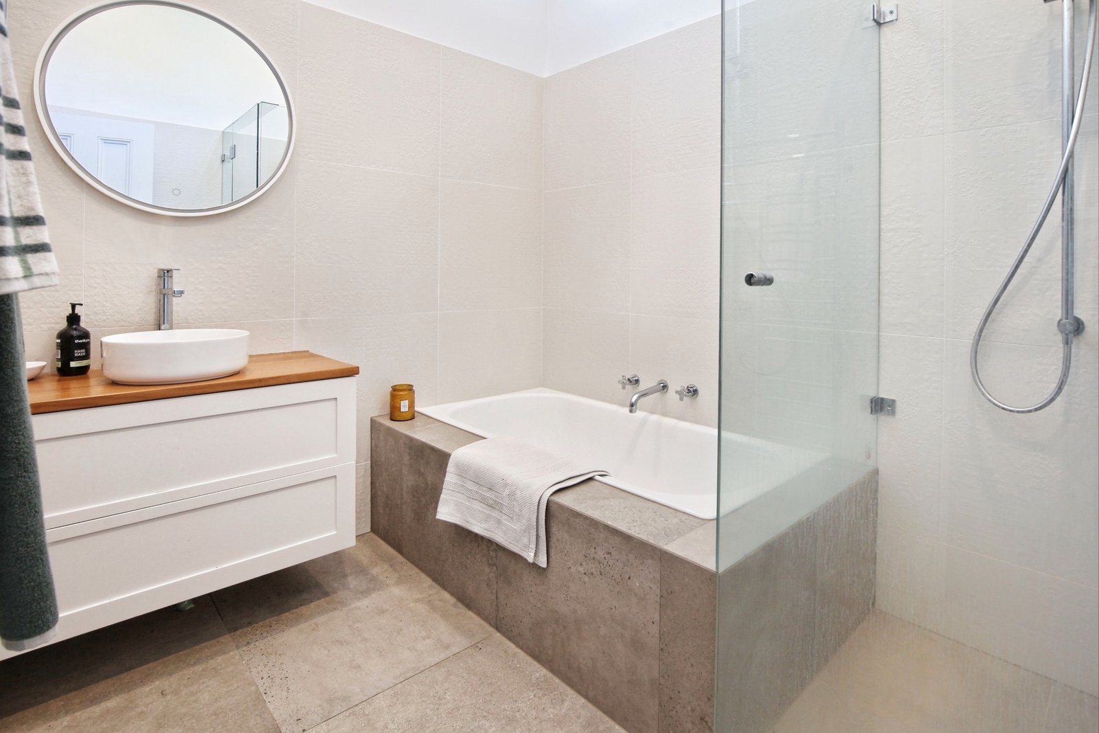 Property Gallery Thumbnail 15
