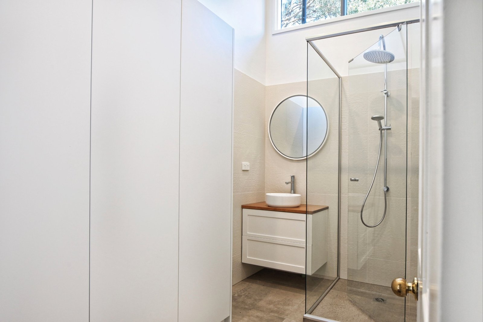Property Gallery Thumbnail 16