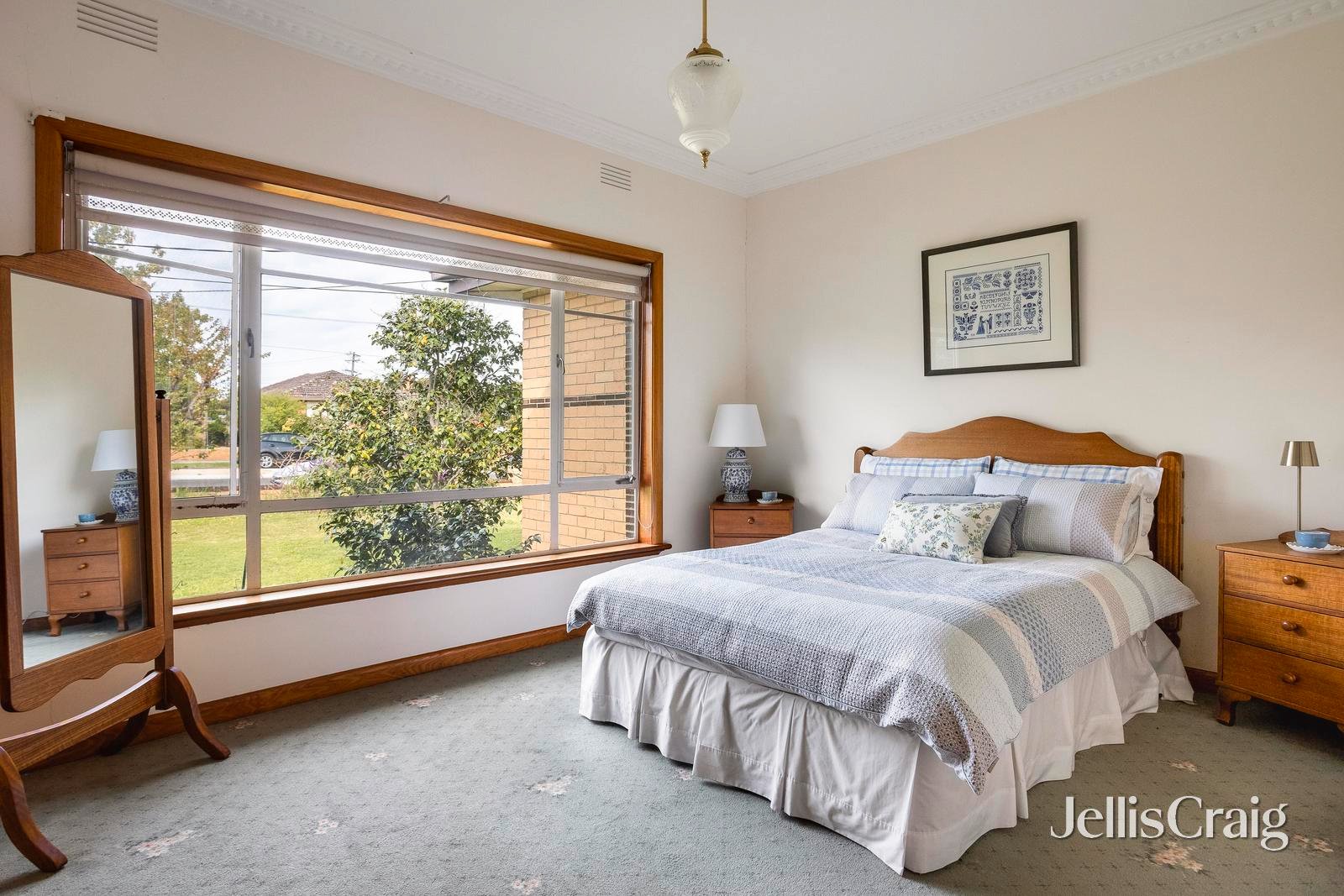 63 Botha Avenue, Reservoir image 7