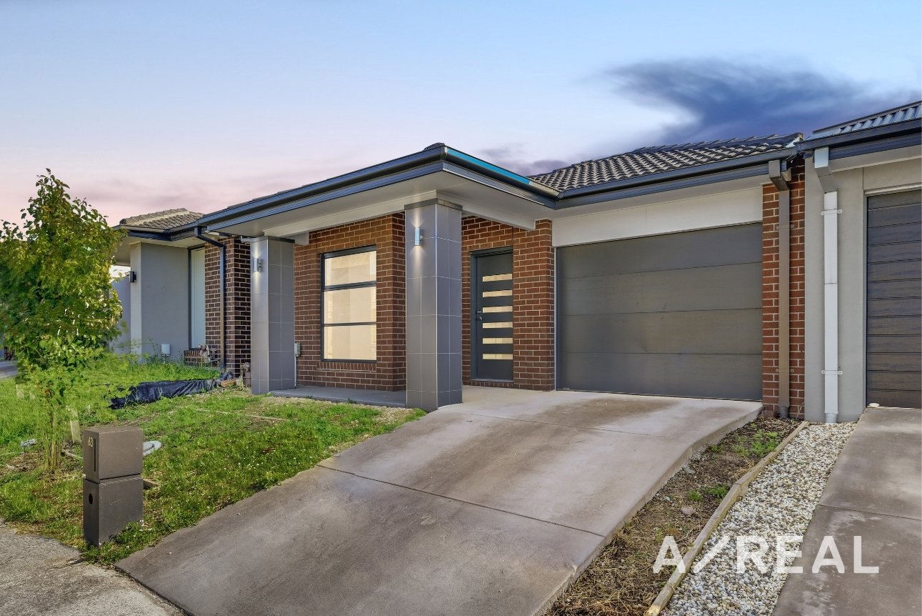 63 Charleston Chase, Berwick VIC 3806