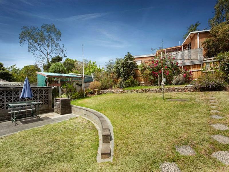63 Clifton Street, Balwyn North image 9
