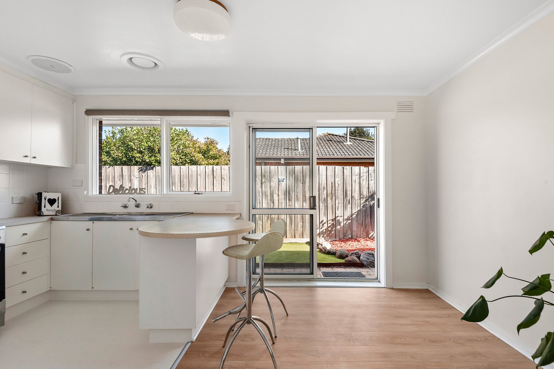 Property Gallery Thumbnail 3