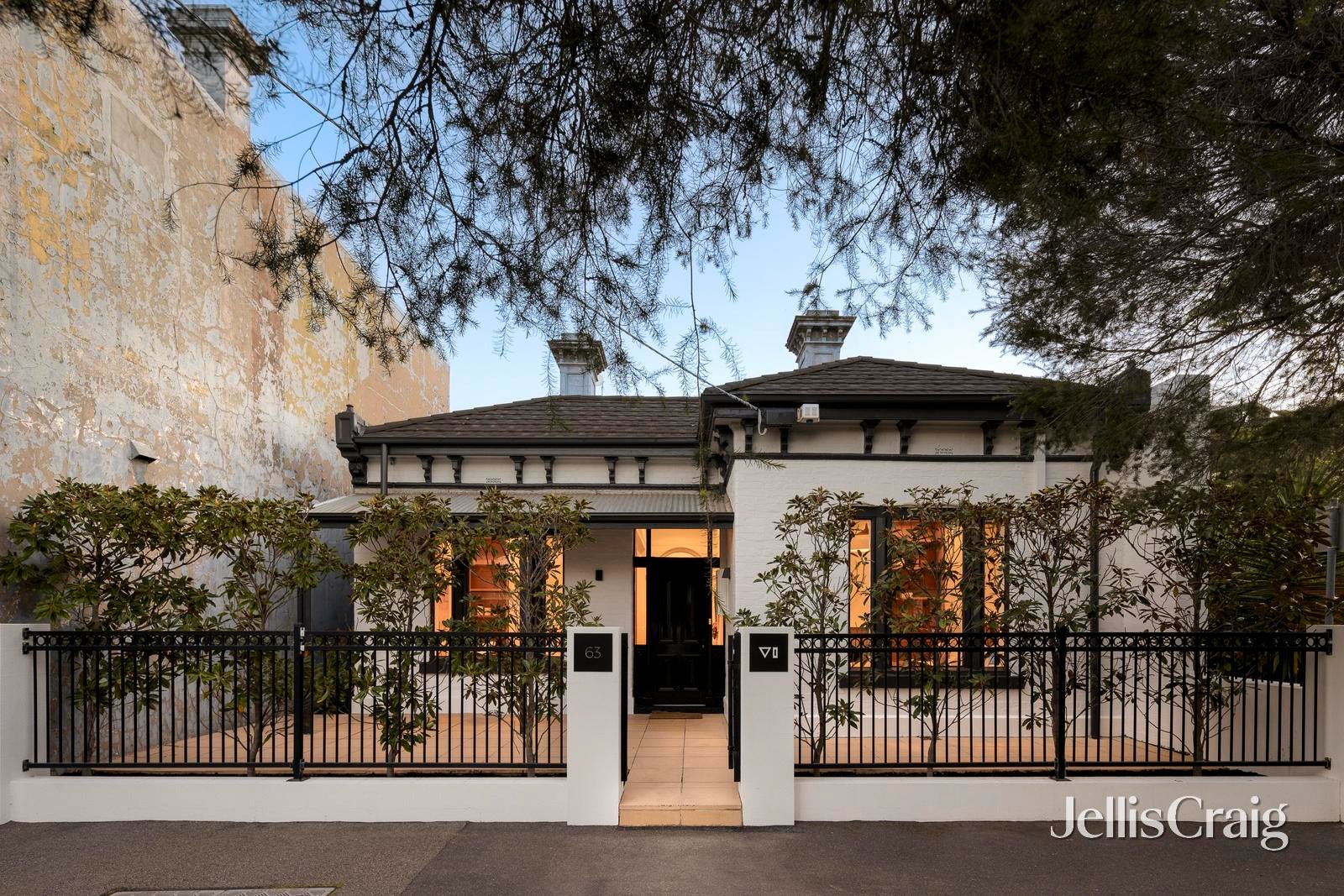 63 Dundas Place, Albert&nbsp;Park image 1