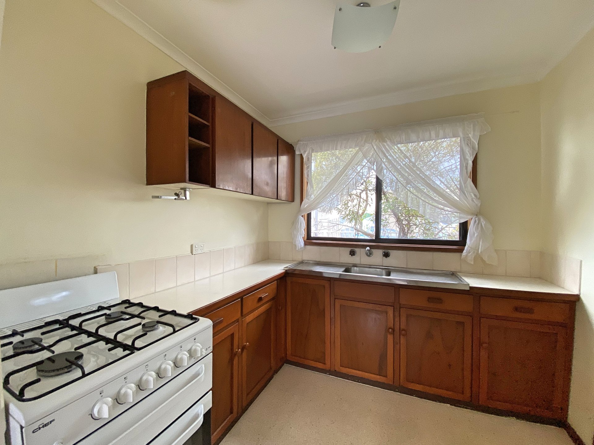 63 Eagle Parade, Norlane image 2