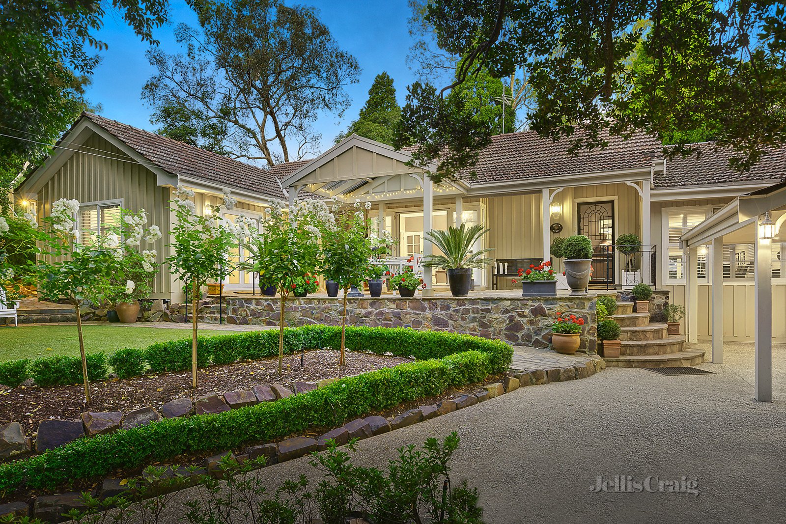 63 Gardenia Street, Blackburn image 1