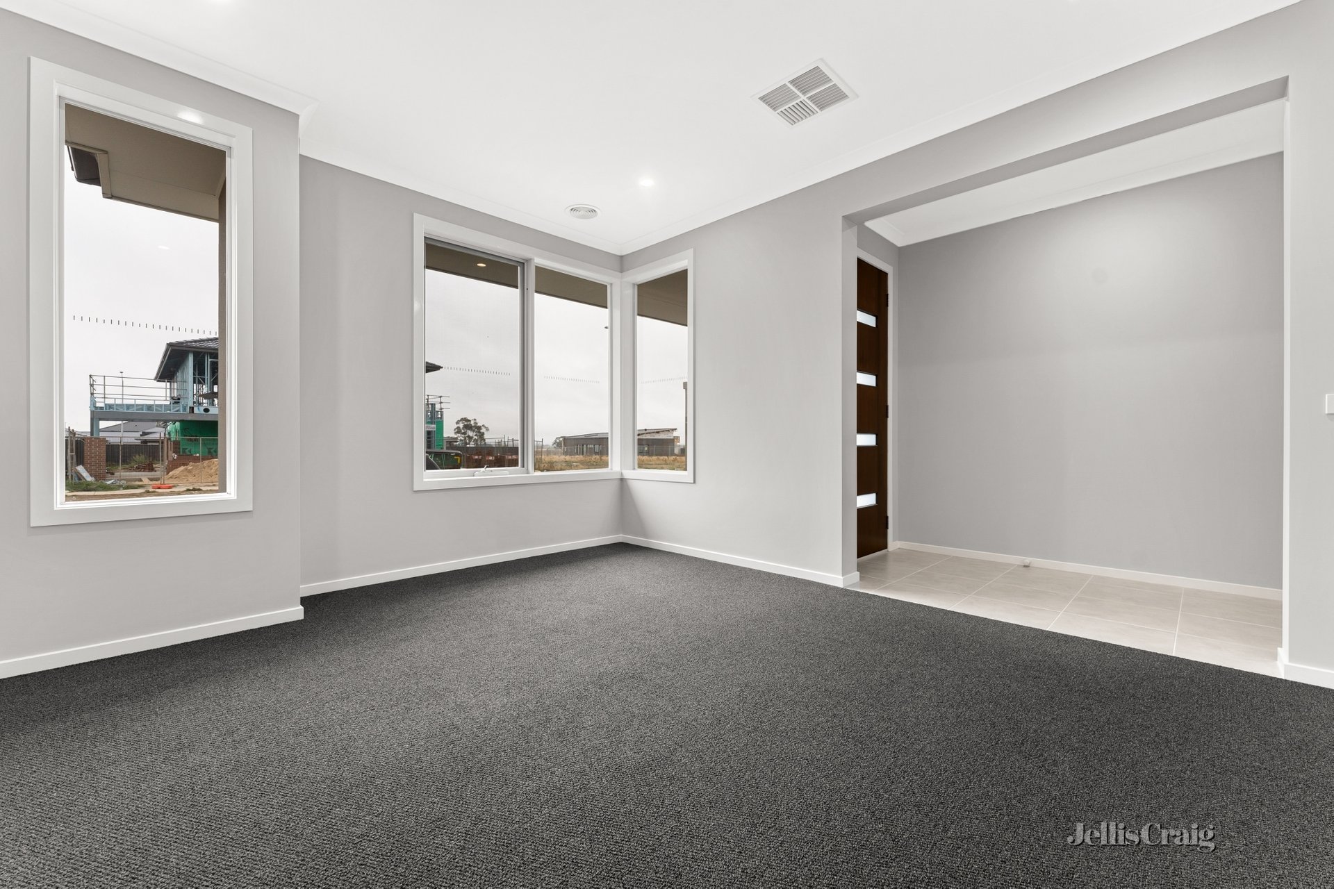 63 Grainger Parade, Lucas image 4