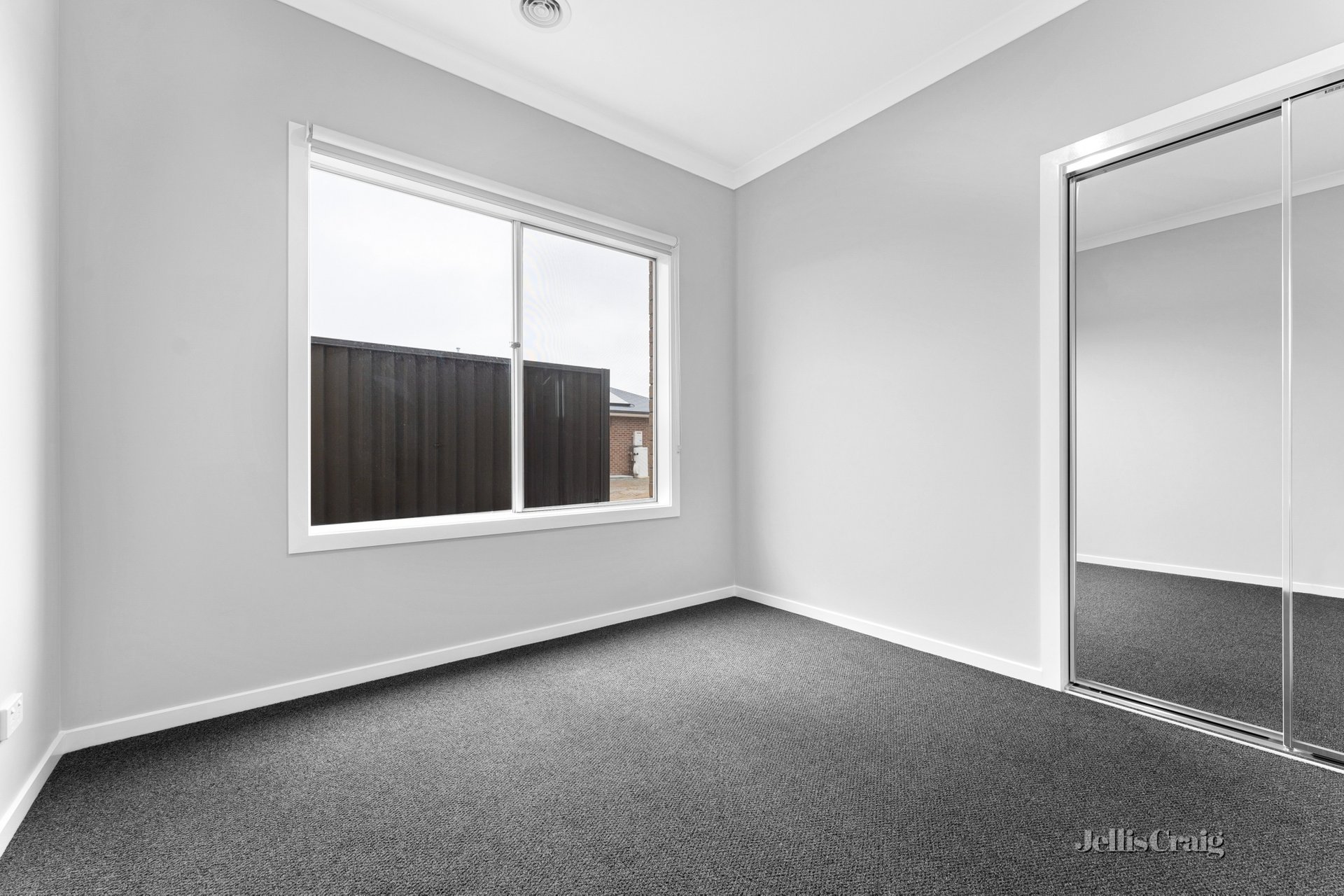 63 Grainger Parade, Lucas image 8