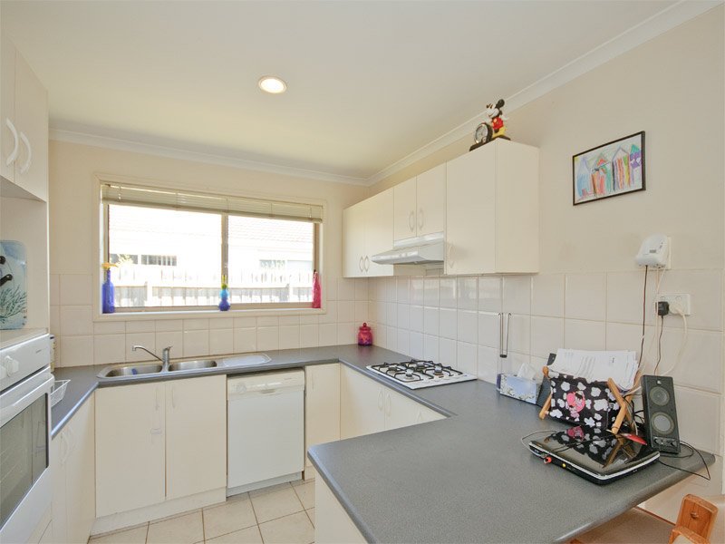 63 Greenwood Drive, Carrum Downs image 3