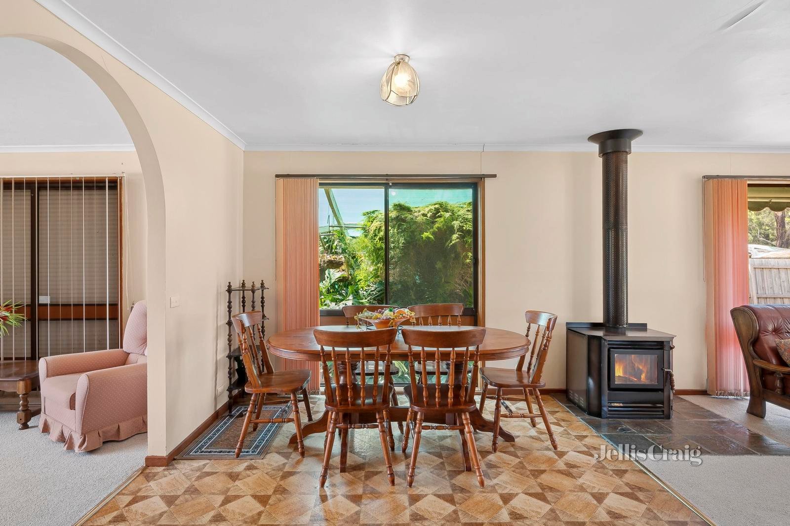 63 Helms Street, Newcomb image 5